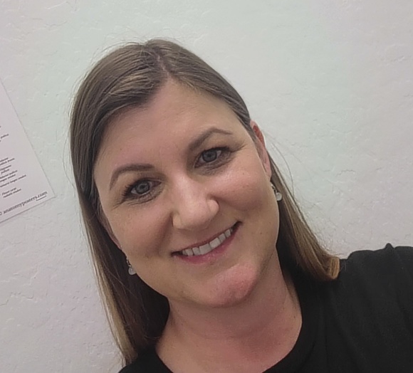 Meet your Posher, Kristin - Picture 1 of 1